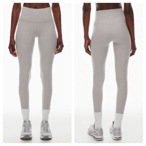 NEW Size 10 Aritzia Golden BUTTER New Cheeky Hi-Rise Cropped Legging Ashen Grey